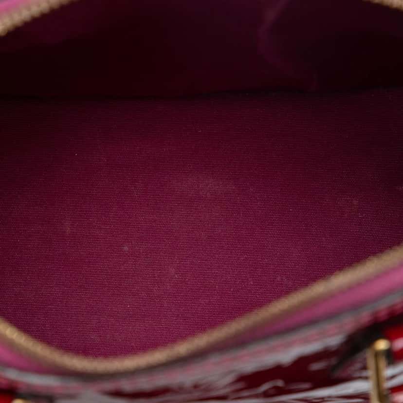 Louis Vuitton Monogram Vernis Alma BB Red Leather Very good condition - Model View