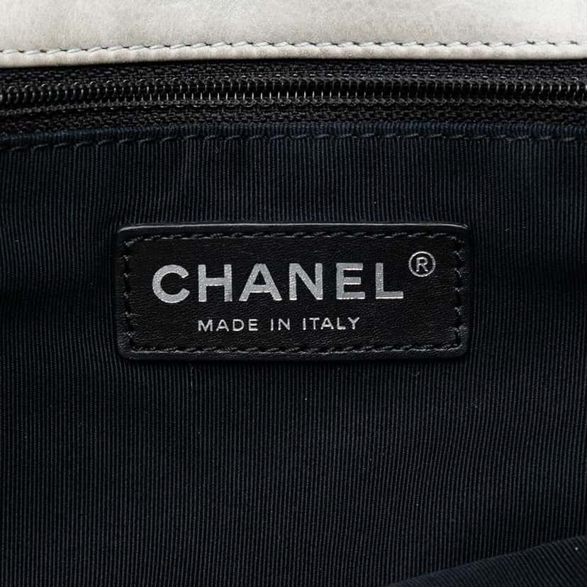 Chanel Large Quilted Iridescent Calfskin Coco Pleats Flap Grey Leather Very good condition - Box View