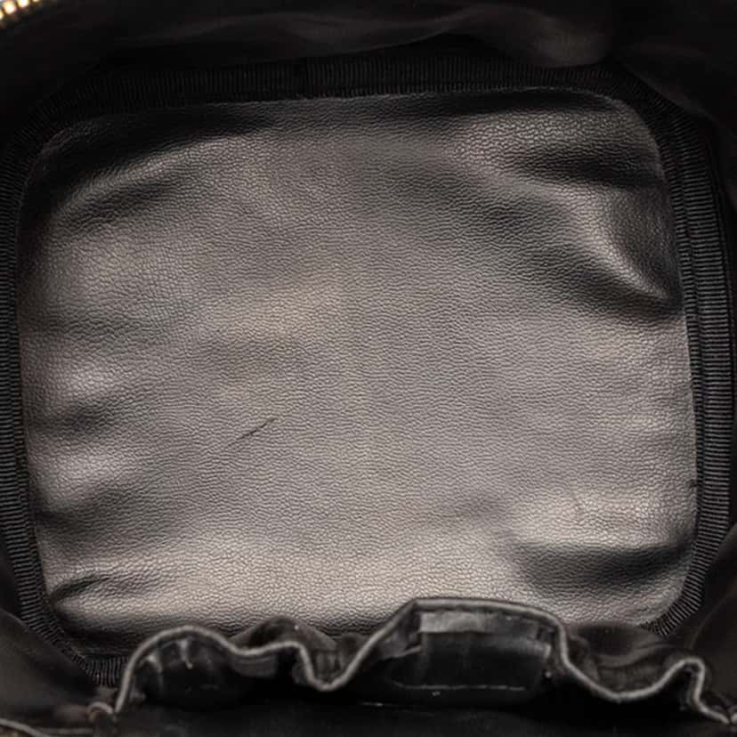 Chanel CC Caviar Vanity Bag Black Leather Very good condition - Model View
