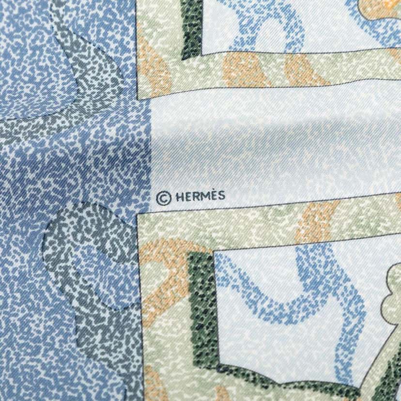 Hermès Alfred De Dreux Peintre du Cheval Silk Scarf Blue Silk Very good condition - Inside View