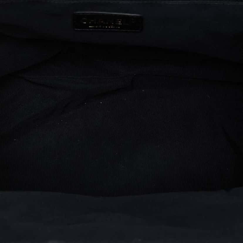 Chanel CC Lambskin Chic Knot Chain Shoulder Bag Black Leather Very good condition - Model View