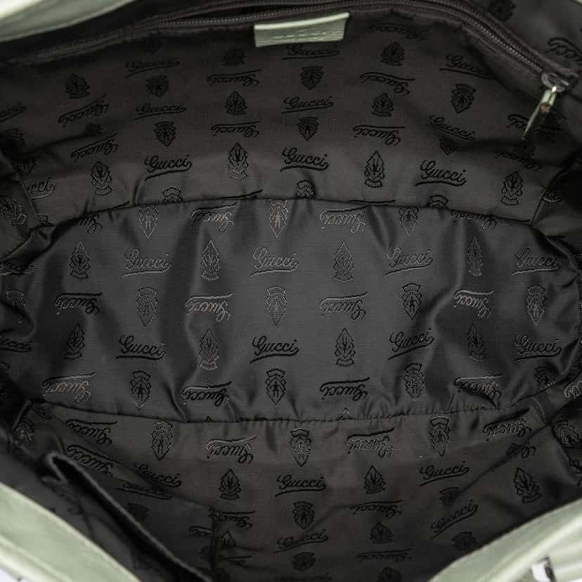Gucci Small GG Canvas Tribeca Tote Beige Very good condition - Model View