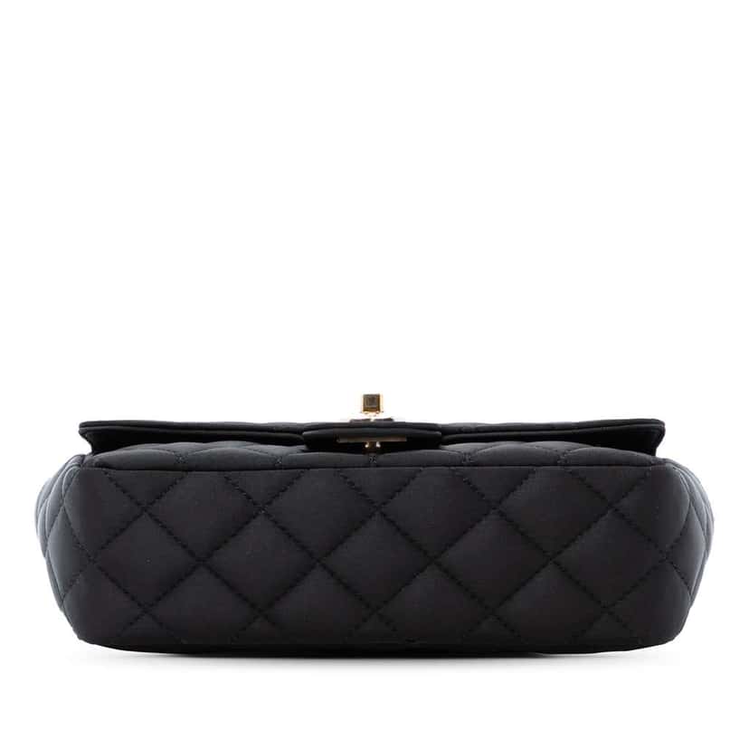 Chanel Mini Rectangular Quilted Satin Single Flap Black Satin Very good condition - Inside View