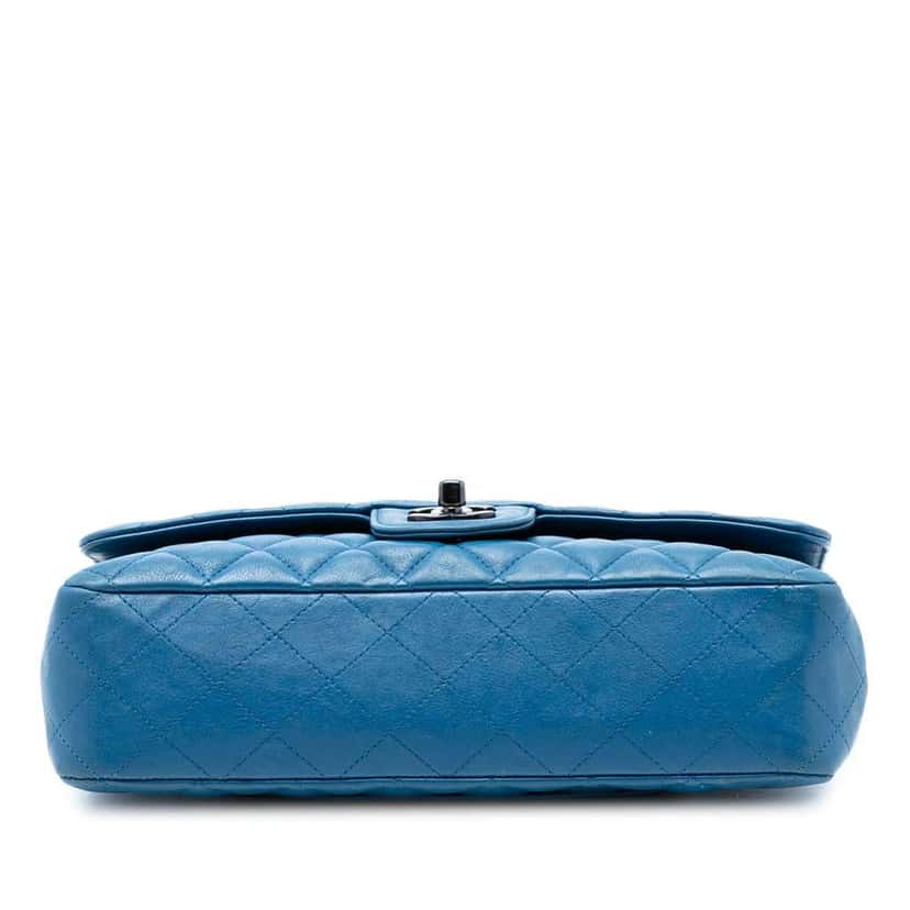 Chanel Medium Classic Calfskin Double Flap Blue Leather Very good condition - Inside View