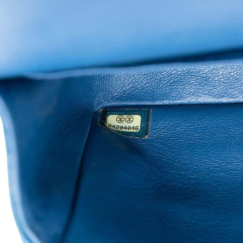 Chanel Medium Classic Calfskin Double Flap Blue Leather Very good condition - Box View