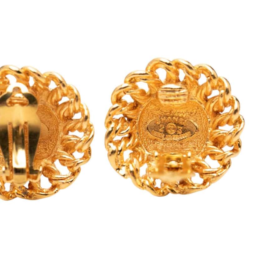 Chanel Gold Plated Round Clip On Earrings Gold Metal Very good condition - Inside View