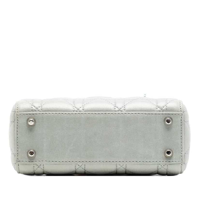 Dior Mini Iridescent Lambskin Cannage Lady Dior Silver Leather Very good condition - Inside View