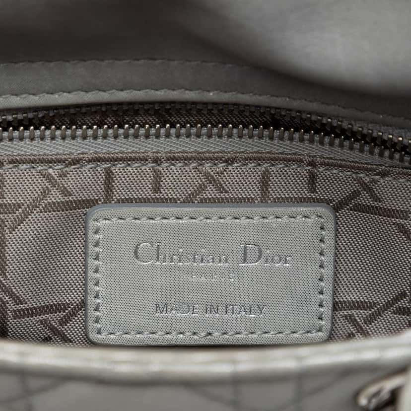 Dior Mini Iridescent Lambskin Cannage Lady Dior Silver Leather Very good condition - Box View
