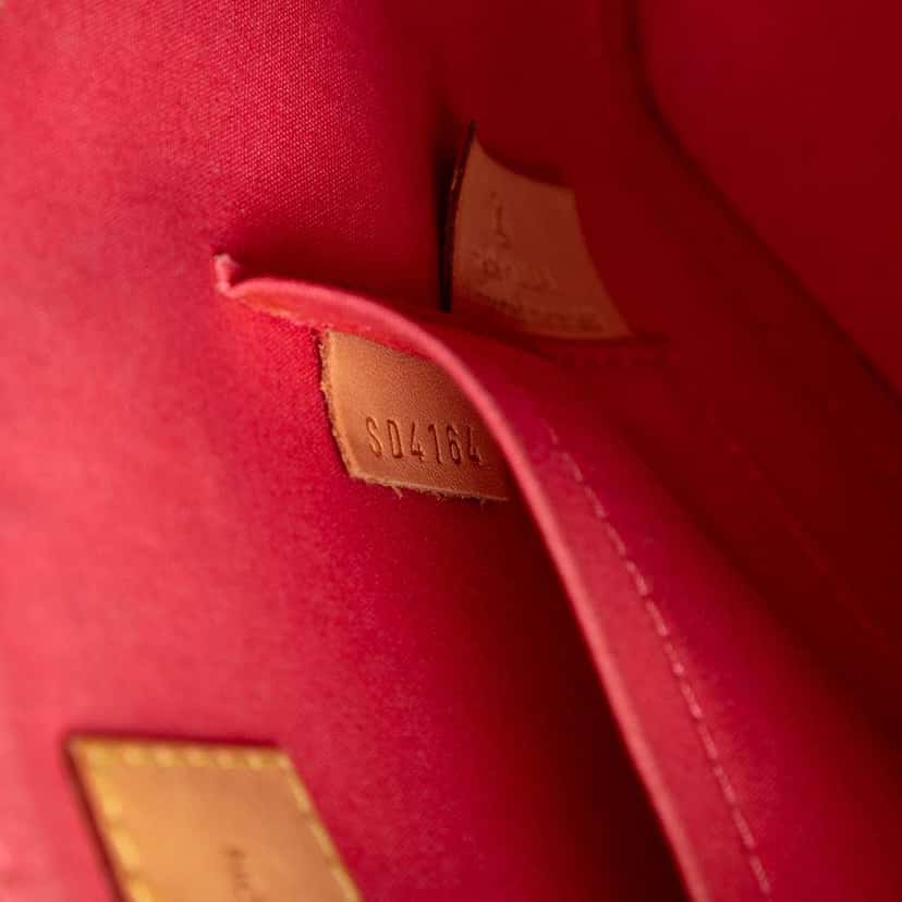 Louis Vuitton Monogram Vernis Alma BB Orange Leather Very good condition - Box View