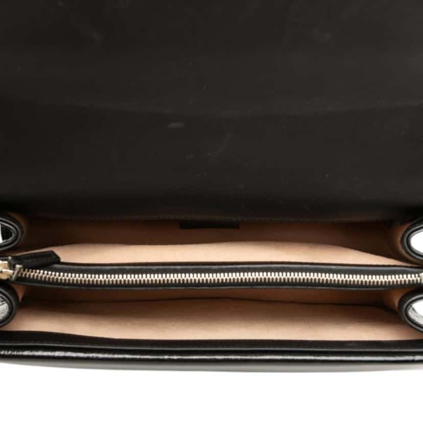 Gucci Medium GG Velvet Dionysus Shoulder Bag Black Velvet Very good condition - Model View
