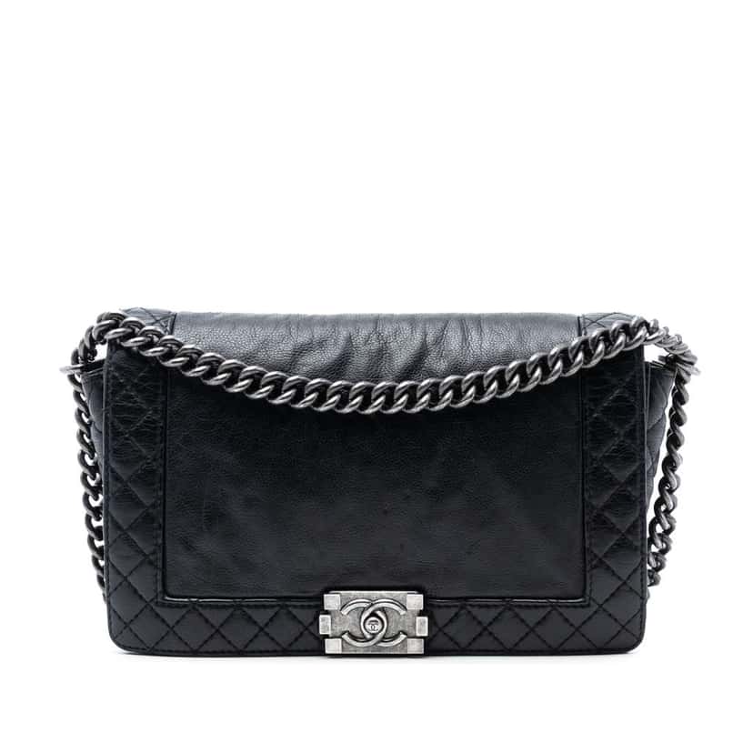 Chanel Medium Calfskin Boy Reverso Flap Black Leather Very good condition - Front View