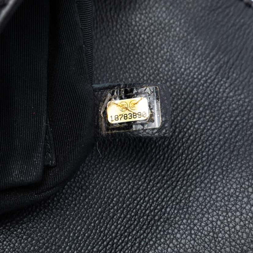 Chanel Medium Calfskin Boy Reverso Flap Black Leather Very good condition - Box View