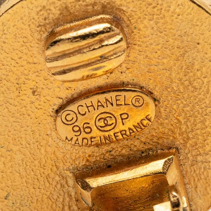 Chanel CC Gold Plated Resin Button Clip on Earrings Gold Metal Very good condition - Inside View