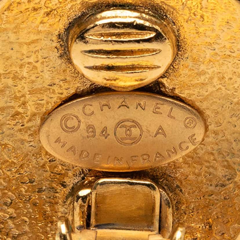 Chanel Gold Plated Wrapped CC Clip On Earrings Gold Metal Very good condition - Inside View