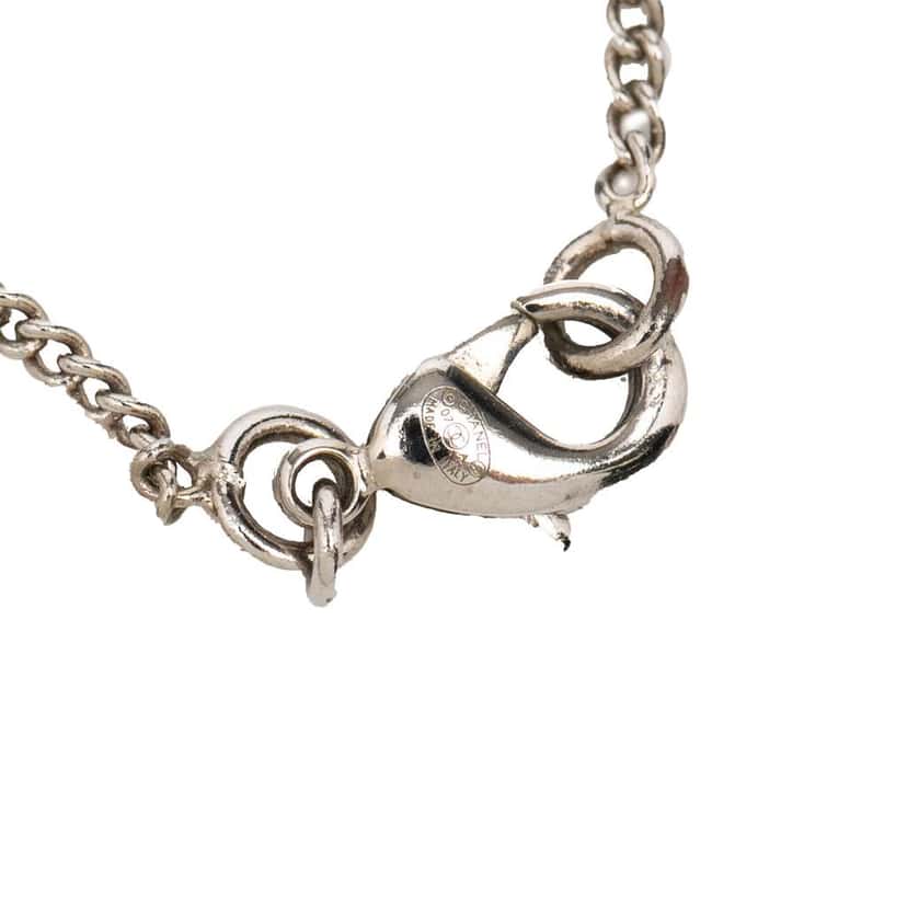 Chanel CC Silver Plated Rhinestone Pendant Necklace Silver Metal Very good condition - Model View
