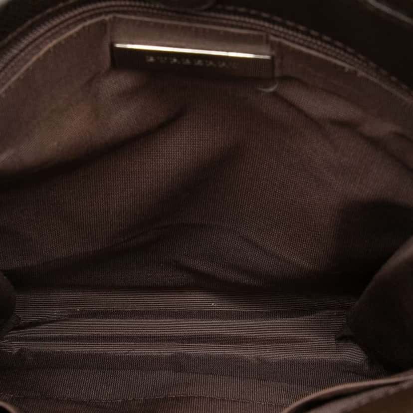 Burberry House Check Canvas Crossbody Beige Very good condition - Model View