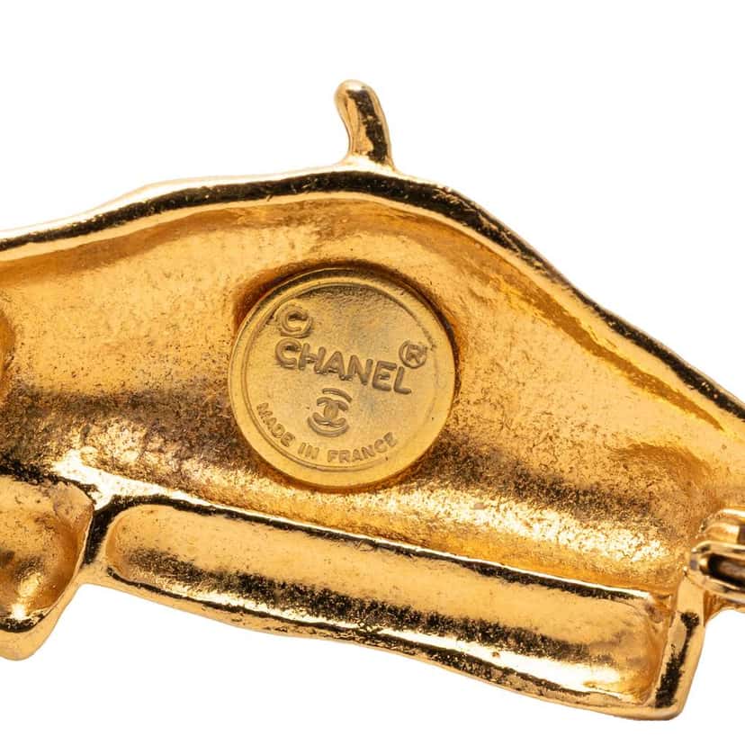 Chanel Gold Plated Beret Hat Brooch Gold Metal Very good condition - Inside View