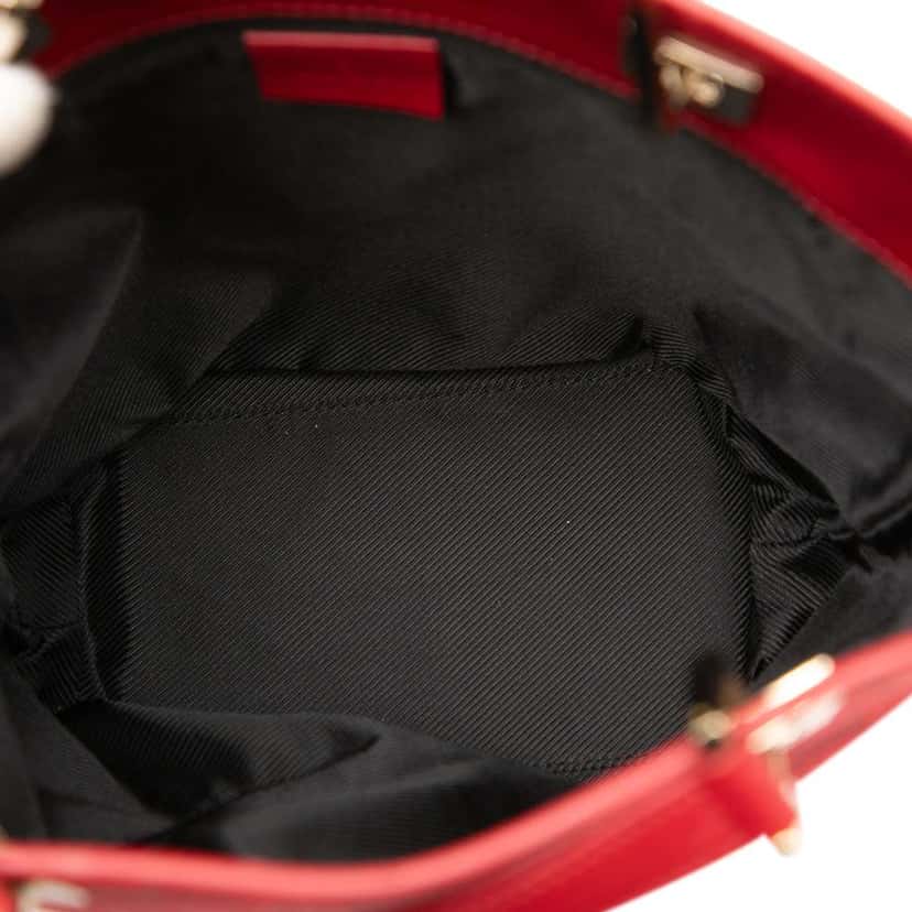 Gucci GG Canvas Tote Red Canvas Very good condition - Model View