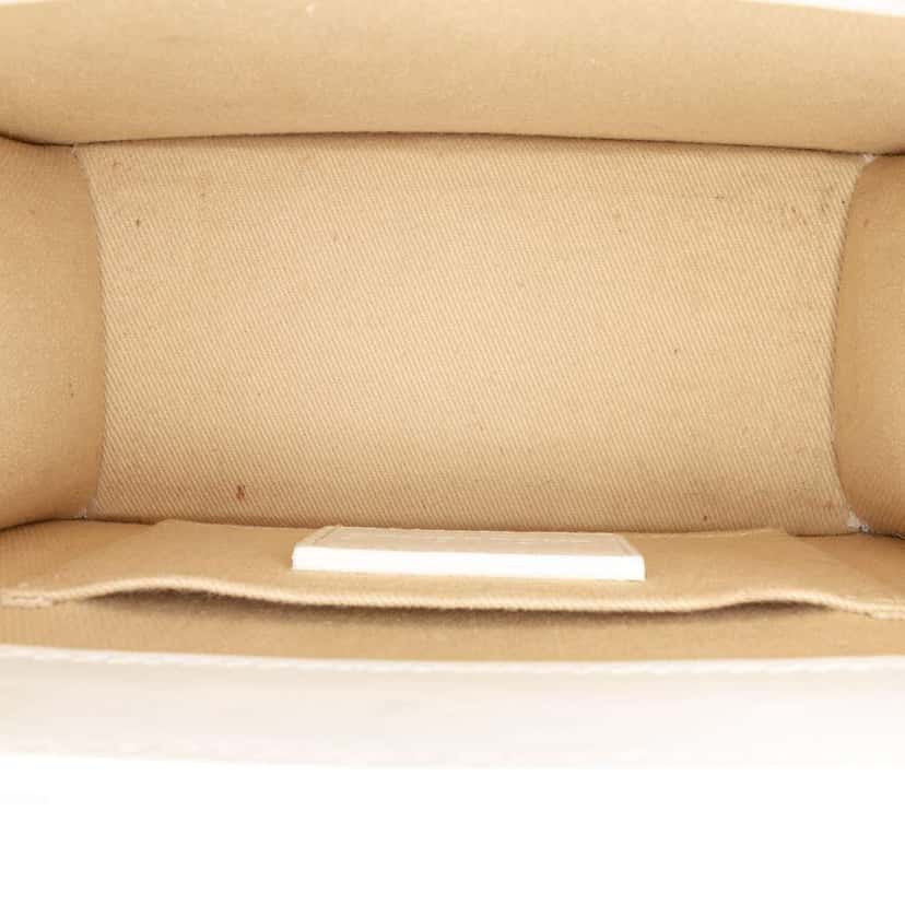 Jacquemus Leather Le Chiquito Moyen White Leather Good condition - Model View