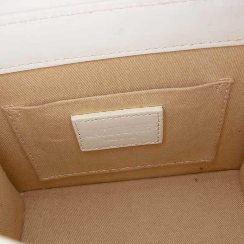 Jacquemus Leather Le Chiquito Moyen White Leather Good condition - Box View