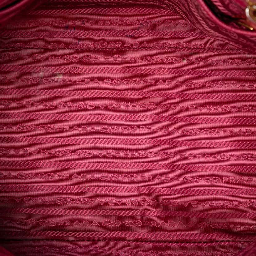 Prada Saffiano Trimmed Tessuto Dome Satchel Pink Very good condition - Model View