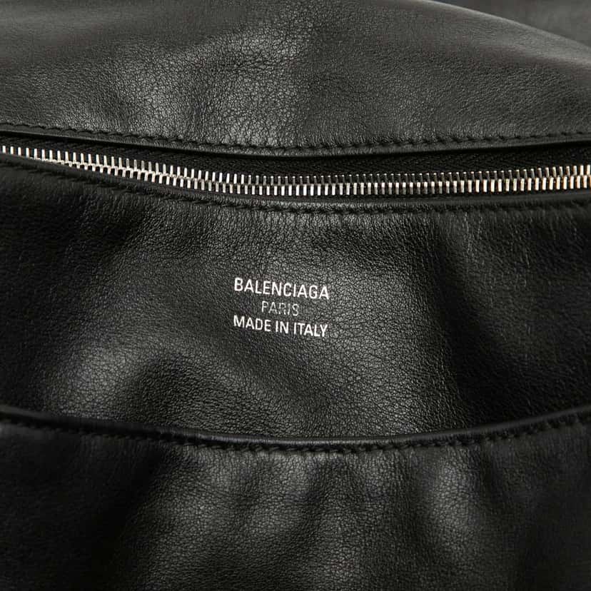 Balenciaga Medium Leather Modu Shoulder Bag Black Leather Very good condition - Box View
