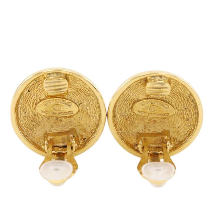 Chanel CC Quilted Gold Plated Round Clip On Earrings Gold Metal Very good condition - Inside View