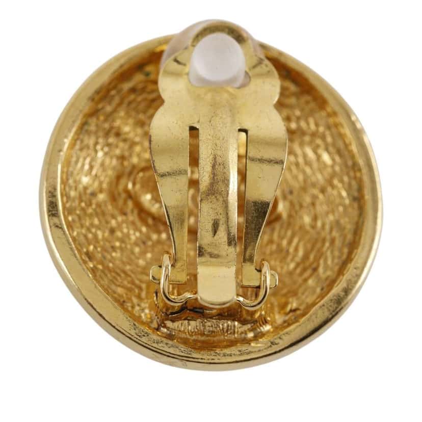 Chanel CC Quilted Gold Plated Round Clip On Earrings Gold Metal Very good condition - Box View