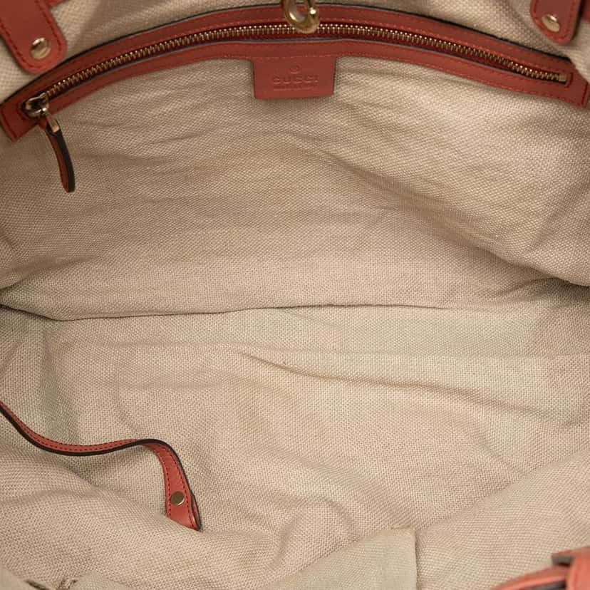 Gucci Medium Canvas Craft Tote Beige Canvas Good condition - Model View
