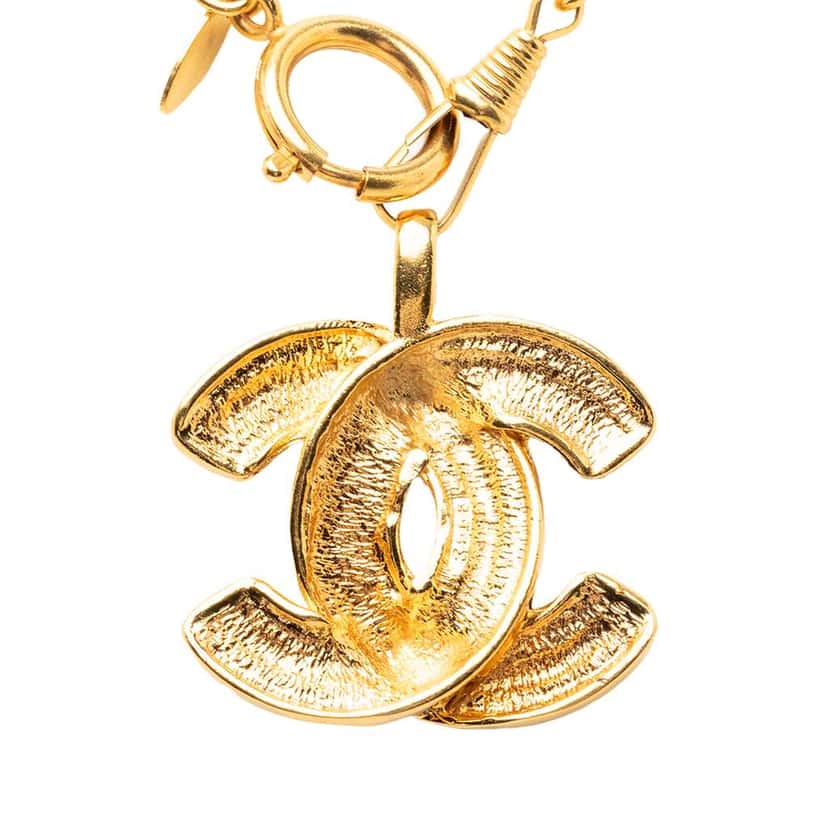 Chanel CC Gold Plated Quilted Pendant Necklace Gold Metal Very good condition - Back View