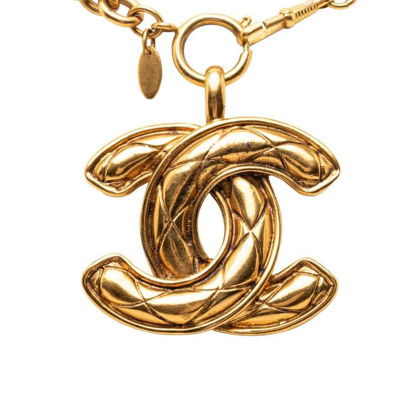 Chanel Gold Plated Quilted CC Pendant Necklace Gold Metal Very good condition - Back View