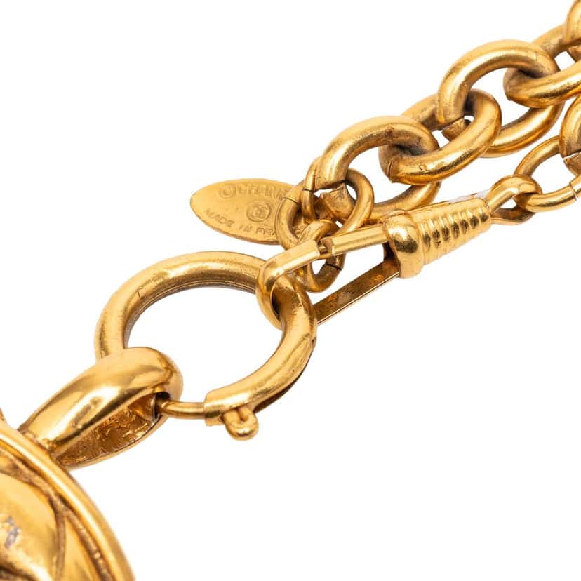 Chanel Gold Plated Quilted CC Pendant Necklace Gold Metal Very good condition - Box View