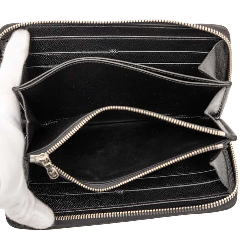 Louis Vuitton Epi Zippy Long Wallet Black Leather Very good condition - Model View