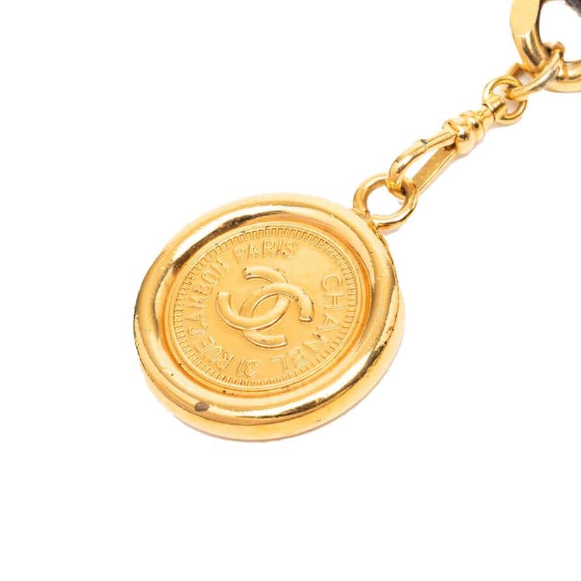Chanel Gold Plated Leather Woven Chain Medallion Belt Gold Metal Very good condition - Front View