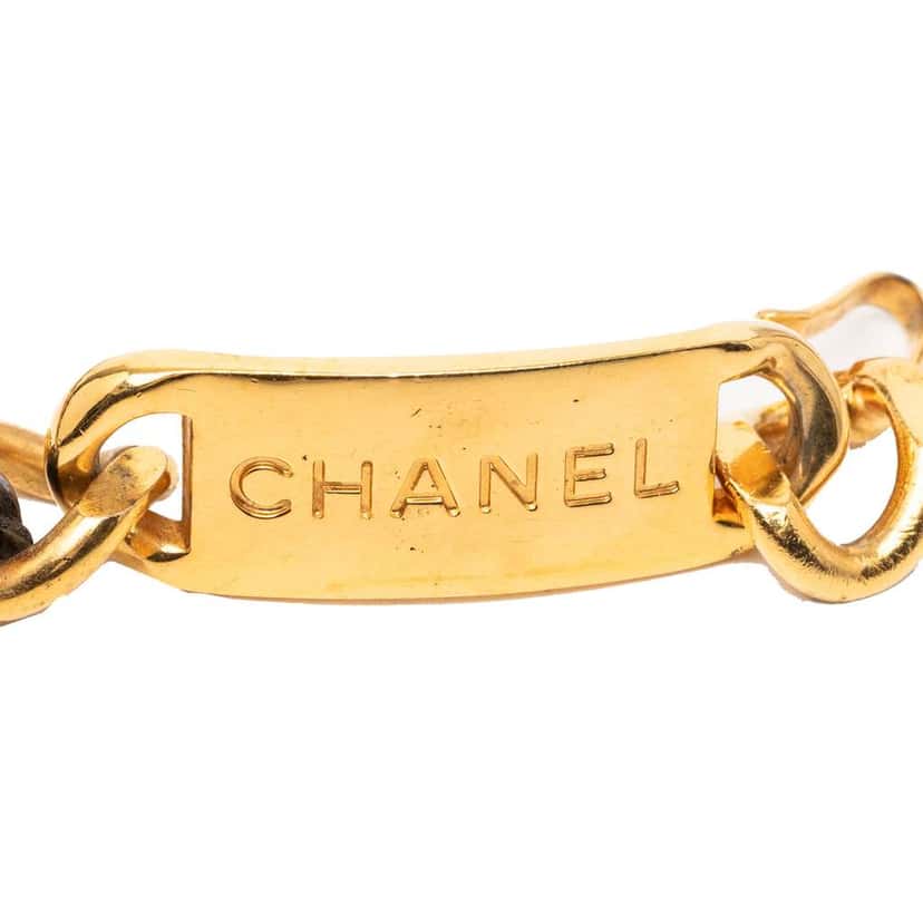 Chanel Gold Plated Leather Woven Chain Medallion Belt Gold Metal Very good condition - Back View
