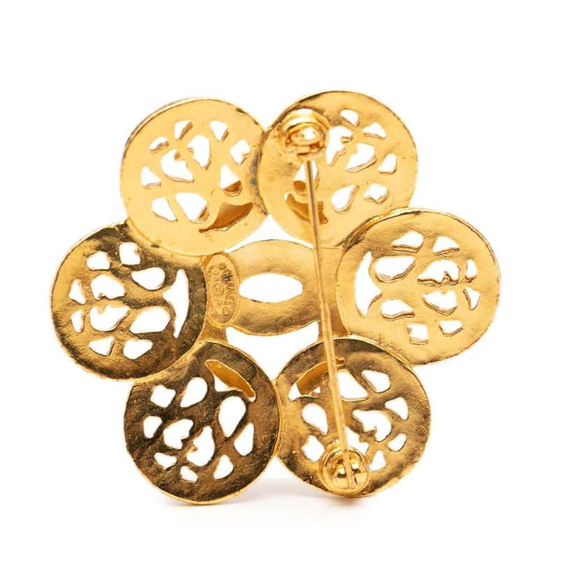 Chanel CC Gold Plated Flower Brooch Gold Metal Very good condition - Inside View