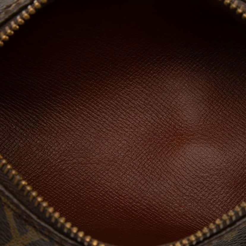 Louis Vuitton Monogram Papillon Pochette Brown Very good condition - Model View