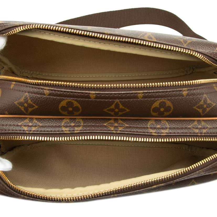 Louis Vuitton Monogram Reporter PM Brown Very good condition - Model View