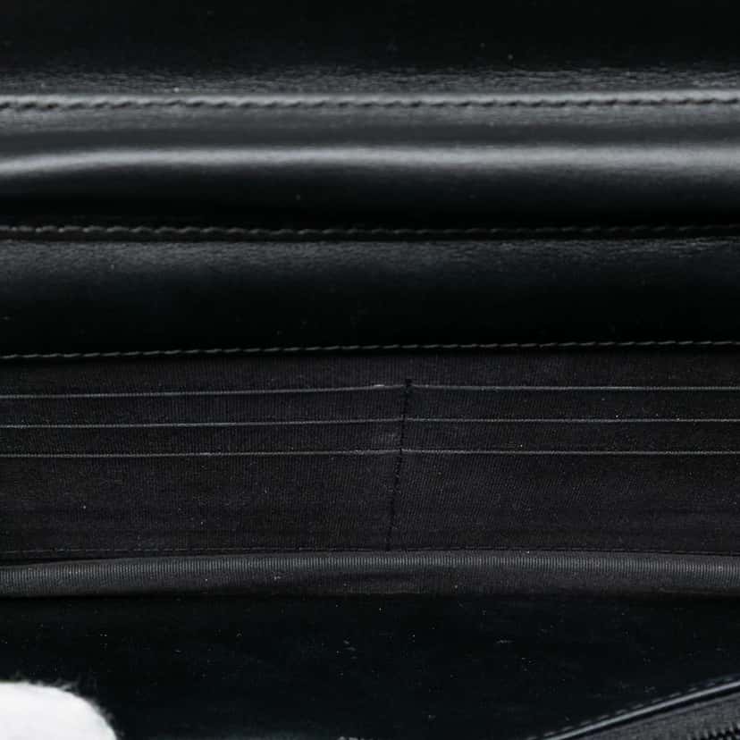 Chanel Quilted Shiny Aged Calfskin Boy Wallet On Chain Black Leather Very good condition - Model View