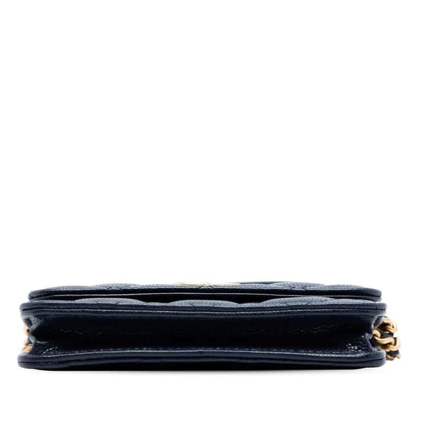 Chanel Quilted Caviar Twist Your Buttons Coin Purse With Chain Blue Leather Very good condition - Inside View