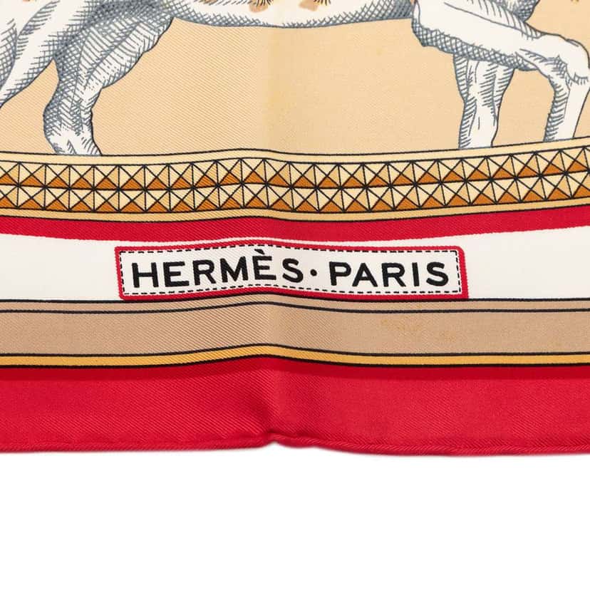 Hermès Grand Apparat Silk Scarf 90 White Silk Very good condition - Inside View
