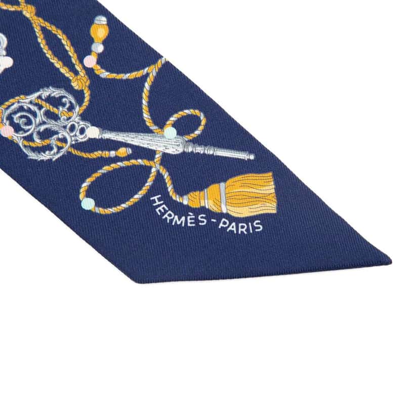 Hermès Les Cles a Pois Silk Twilly Scarf Blue Silk Very good condition - Inside View