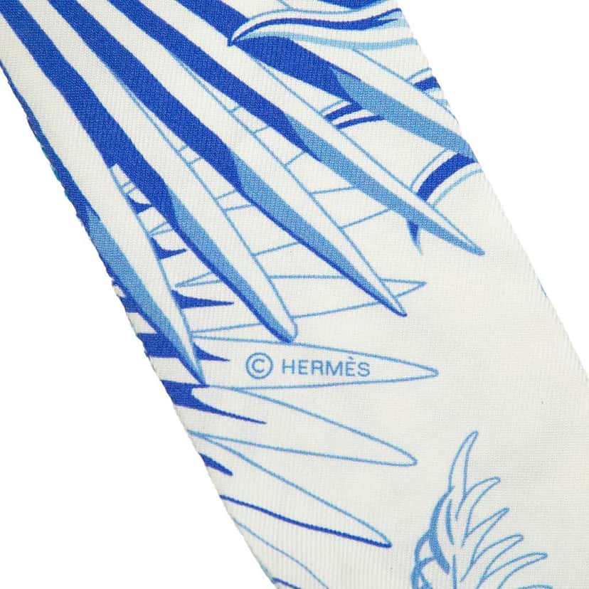 Hermès Mythiques Phoenix Coloriage Silk Twilly Scarf Blue Silk Very good condition - Box View