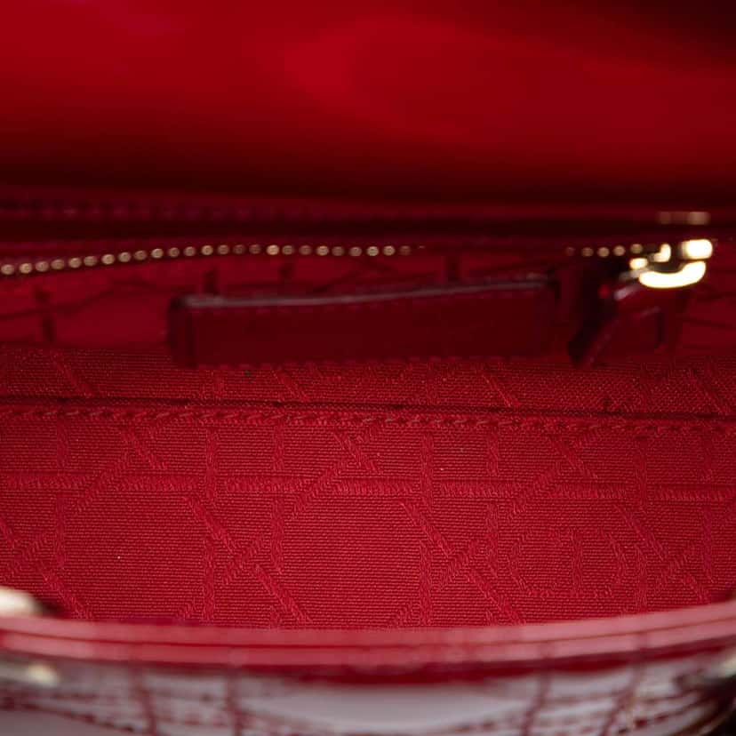 Dior Mini Patent Cannage Lady Dior Red Leather Very good condition - Model View
