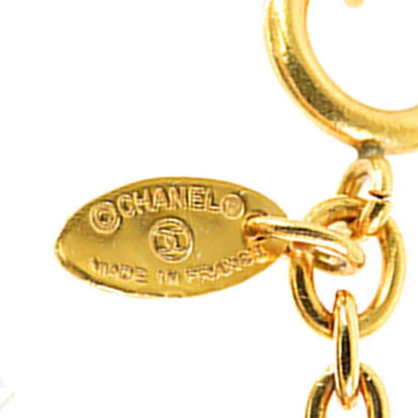 Chanel CC Quilted Gold Plated Pendant Necklace Gold Metal Very good condition - Box View