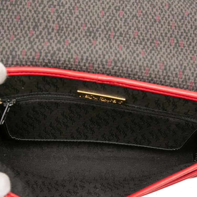 Saint Laurent Coated Canvas Envelope Crossbody Grey Canvas Very good condition - Model View
