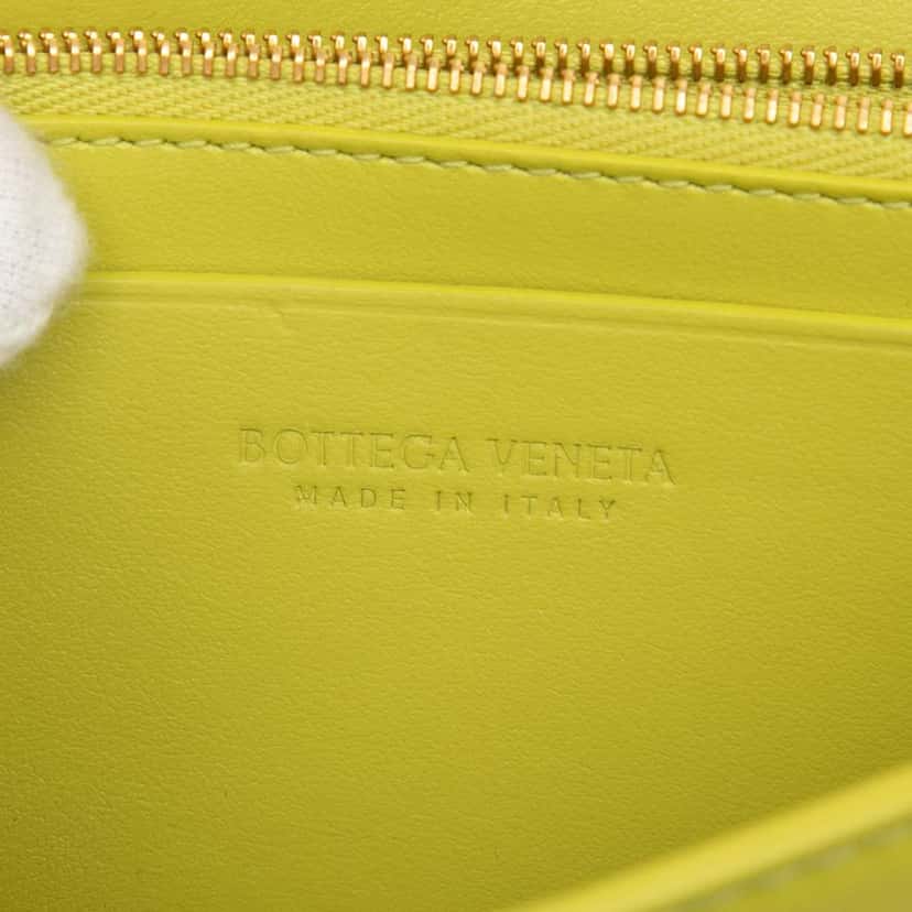 Bottega Veneta Nappa Maxi Intrecciato Long Wallet Yellow Leather Very good condition - Box View