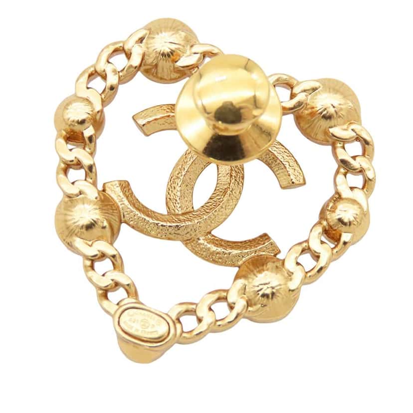 Chanel CC Gold Plated Rhinestone Faux Pearl Heart Brooch Gold Metal Very good condition - Model View