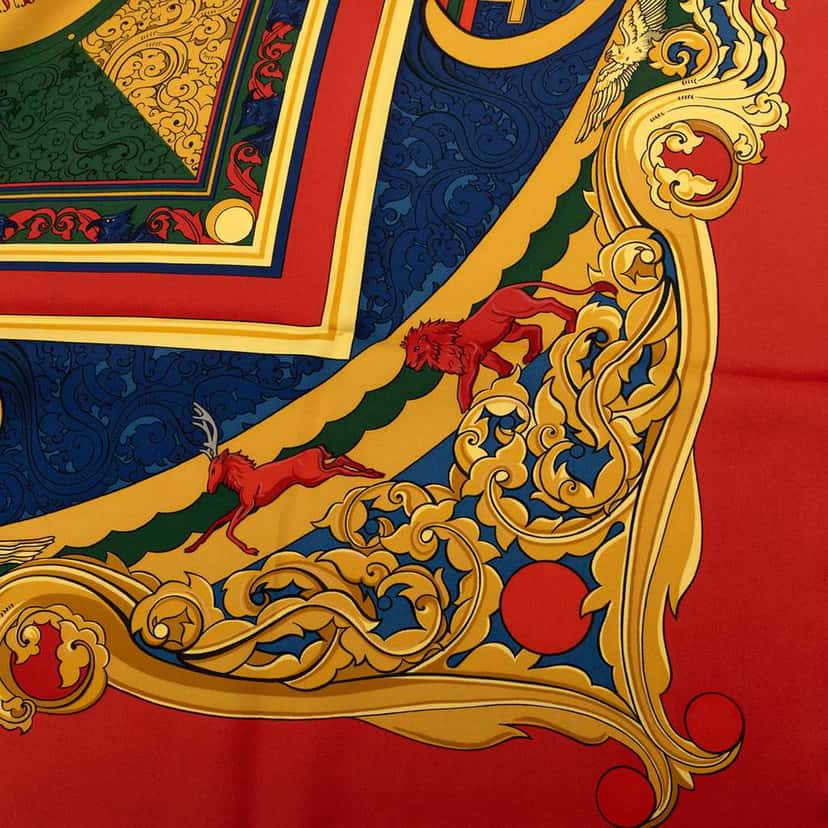 Hermès Animaux Solaires Silk Scarf 90 Red Silk Very good condition - Model View