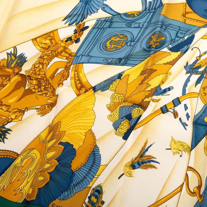 Hermès Soleil de Soie Silk Scarf 90 Beige Silk Very good condition - Inside View